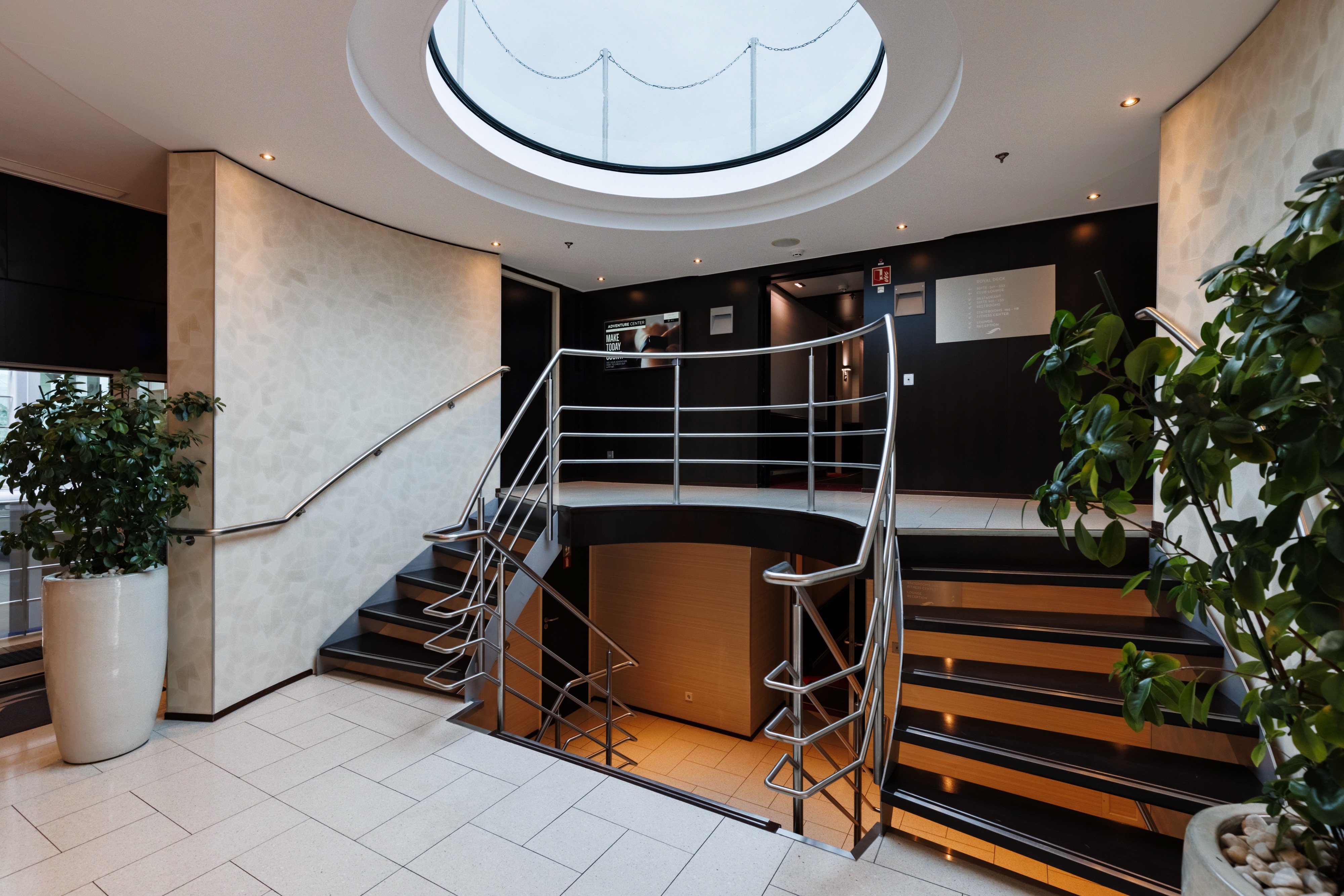 ©Avalon Waterways Avalon Panorama Panorama Reception Lobby 1